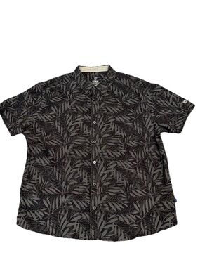 Kuhl Men's Dark Green Short-Sleeve Button-Up with Leaf Print